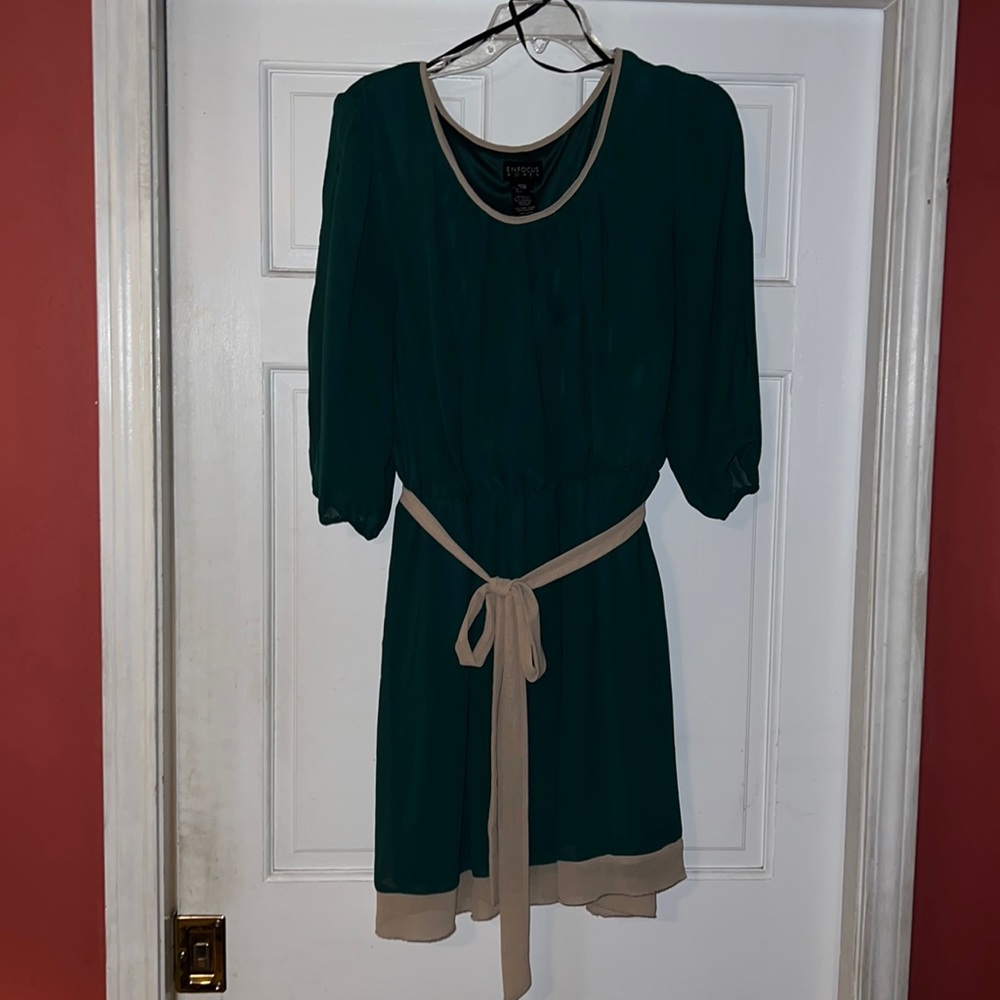 Beautiful green/tan dress. Great to go from office to out on the town.